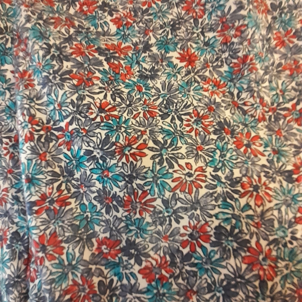 Tommy Hilfiger Large Floral Top - Picture 4 of 4